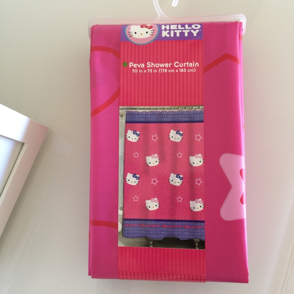 HELLO KITTY 🌸 Shower curtain