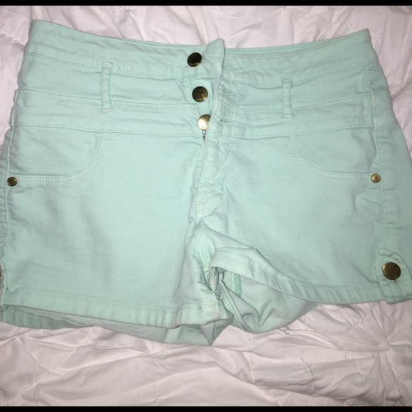 High-Waisted Shorts - Picture 1 of 3