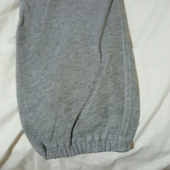Sweats - Picture 2 of 4