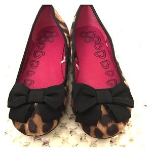 Leapord print flats witha black bow