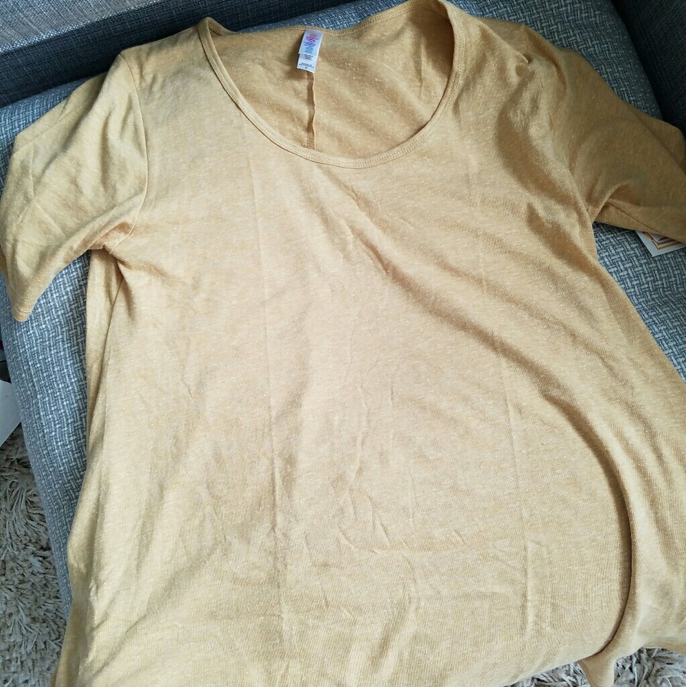 Brand new heathered mustard Lularoe perfect tee