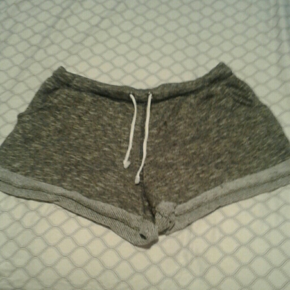 Black marled short