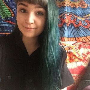 Meet your Posher, Carly