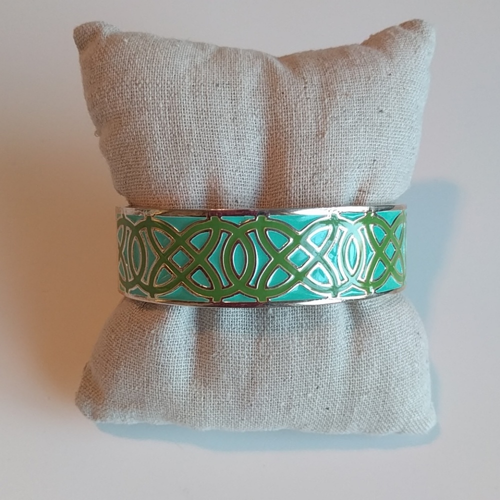 Eleanor bangle