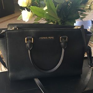 Price Drop!!!Black Michael Kors bag!! Gently used!