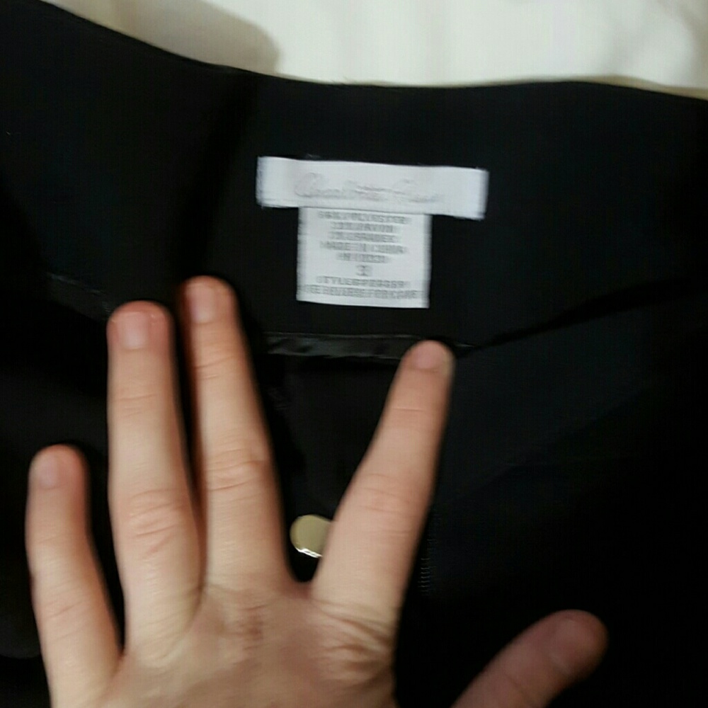 Shorts - Picture 3 of 4