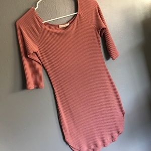 Mauve ribbed body dress