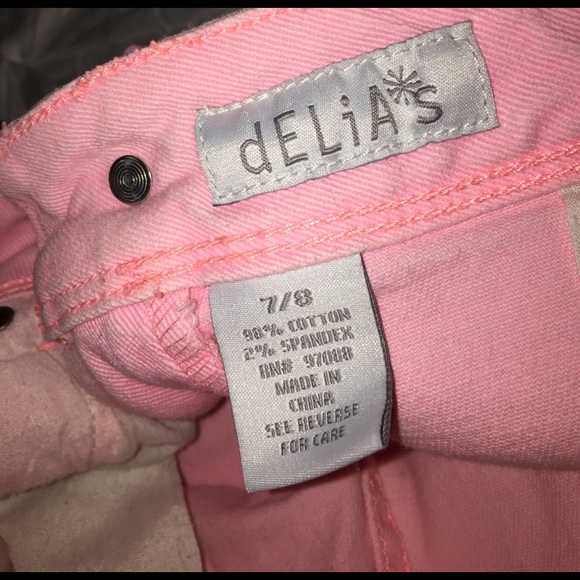 Coral colored shorts - Picture 3 of 3