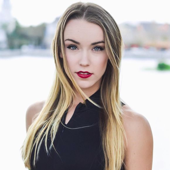 Meet your Posher, Julia - Picture 1 of 1