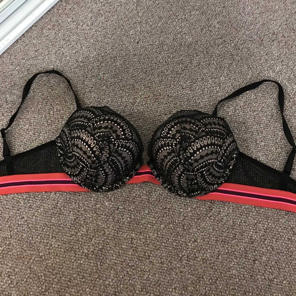 Victoria Secret Bra!