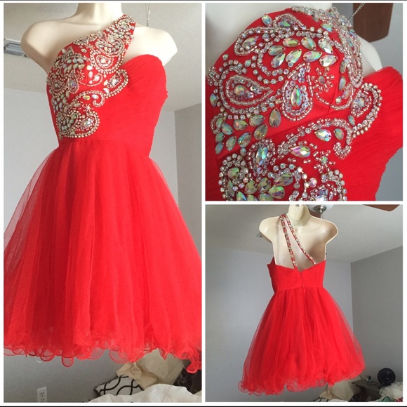 Short Red Dress - Picture 1 of 1