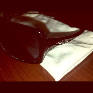 Authentic Oakley Break up Sunglasses