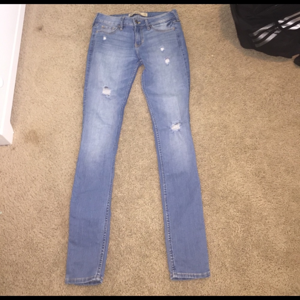 distressed hollister jeans