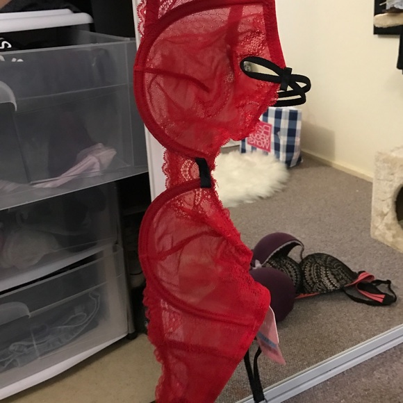 Bra - Picture 2 of 4