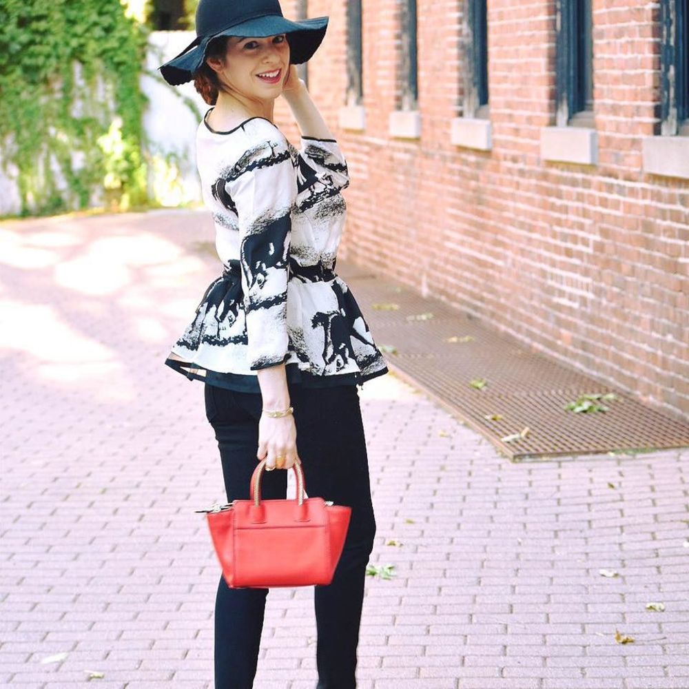 Meet your Posher, Neely