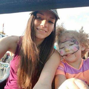 Meet your Posher, Devin