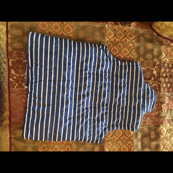 Vest - Picture 3 of 3