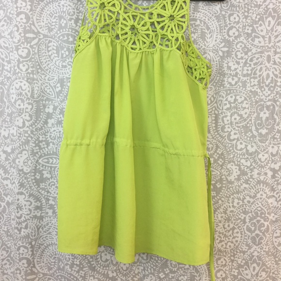 Fun Spring/Summer Blouse - Picture 2 of 2