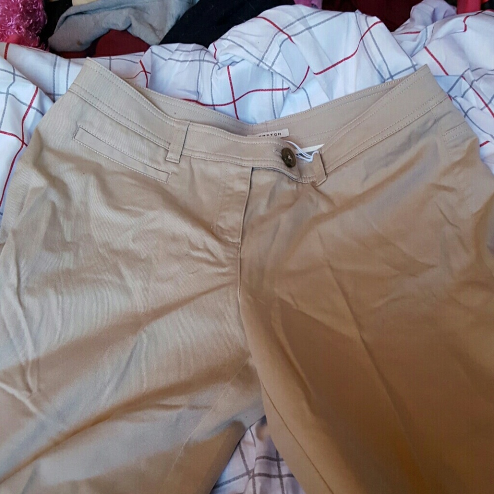 khaki pant