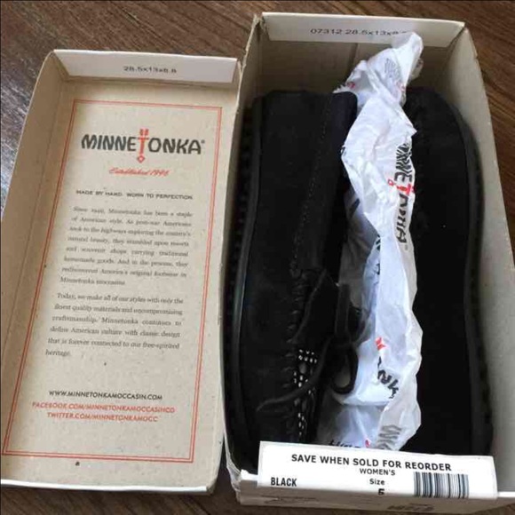 MINNETONKA Moccassins ✨ - Picture 4 of 4