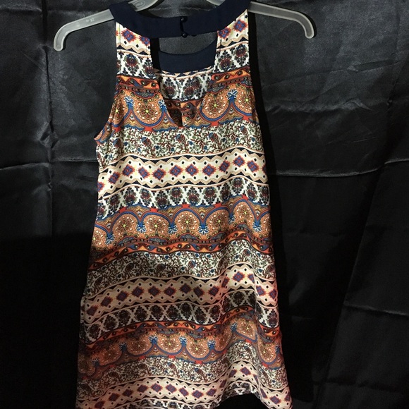 Dress - Picture 3 of 3