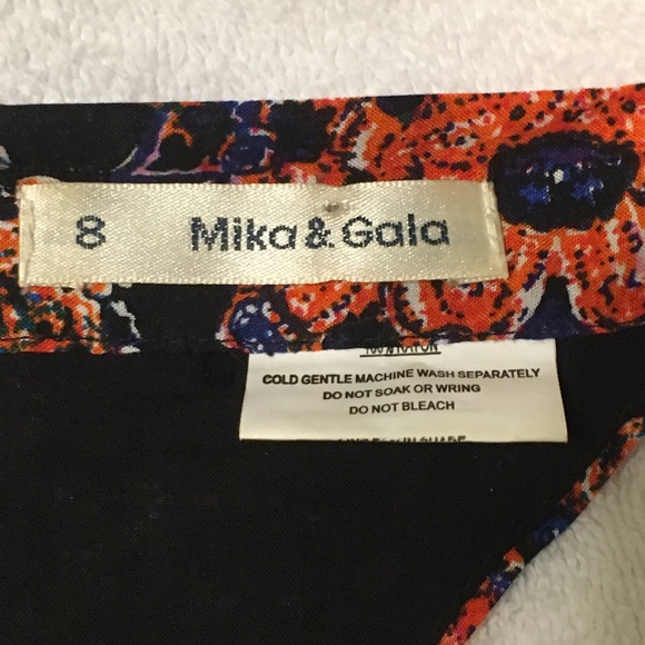 LF / Mika & Gala Coachella Halter Crop Top - Picture 4 of 7