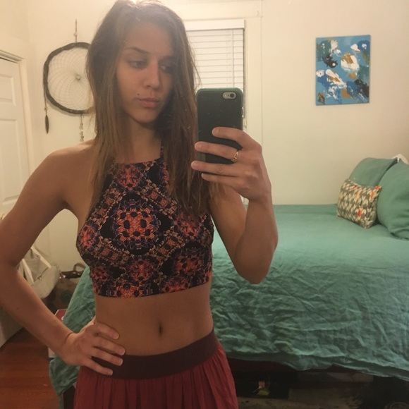 LF / Mika & Gala Coachella Halter Crop Top - Picture 6 of 7