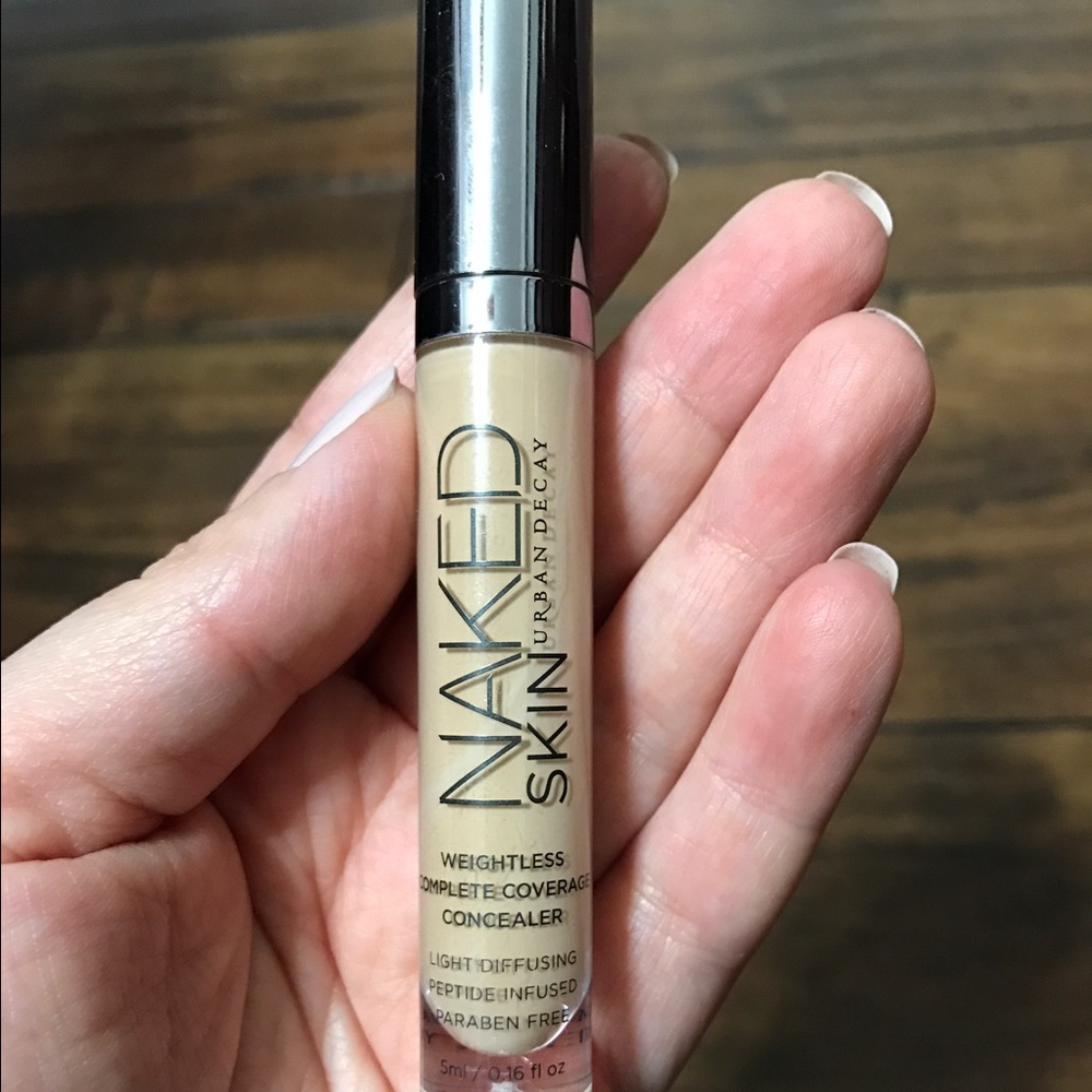 Urban Decay Naked Skin concealer light/neutral