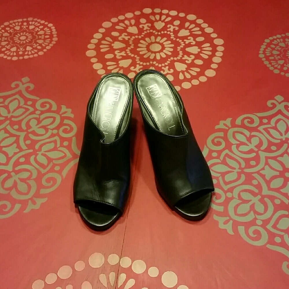 Black open toe sandals