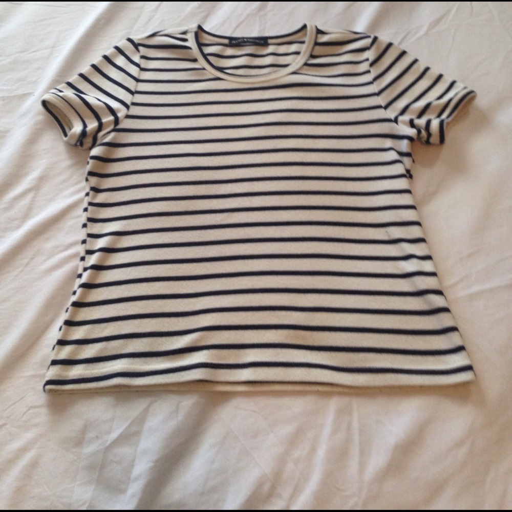 Brandy Melville crop top