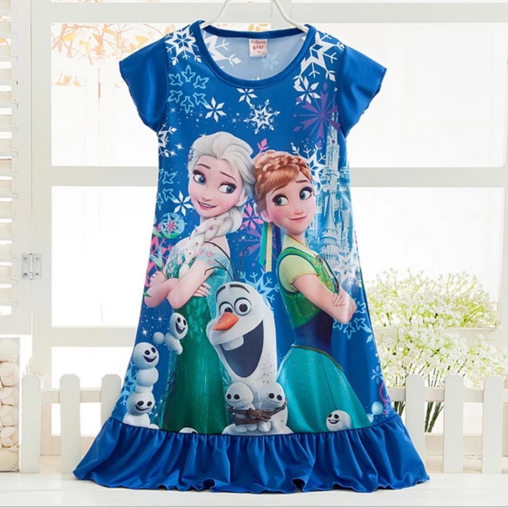 ⚠️Only 1 Left⚠️❄️Frozen 2 Nightgown❄️