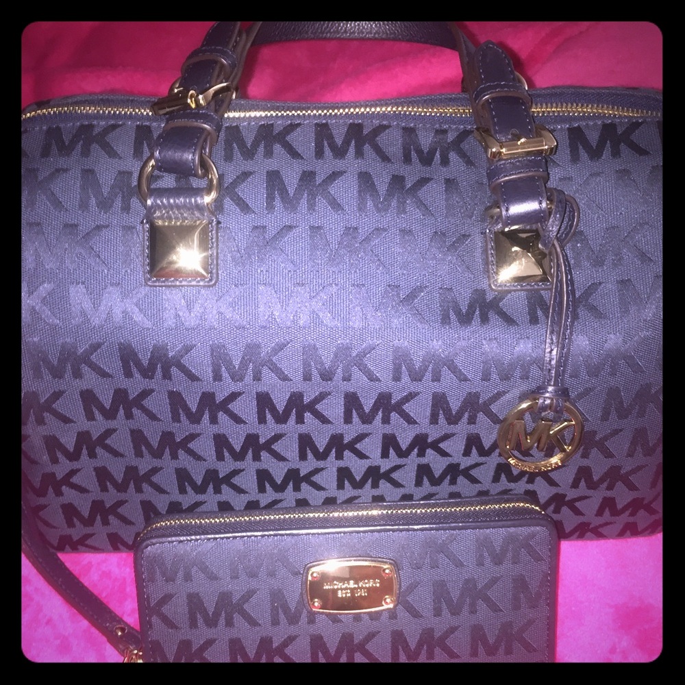 Nwt Michael kors satchel and wallet