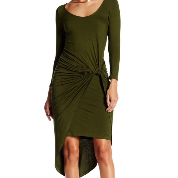 Vanity Room Dresses & Skirts - SALE‼️ 🆕Beautiful Knotted Wrap Jersey