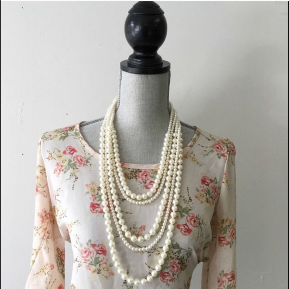 Pearl layered necklace! - Picture 2 of 3