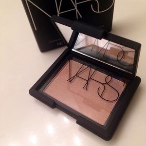 New NARS Highlighting Blush Satellite of Love
