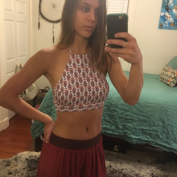 LF / Mika & Gala Coachella Halter Crop Top - Picture 7 of 8