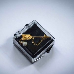 Pi Beta Phi badge aka Pi Phi pin