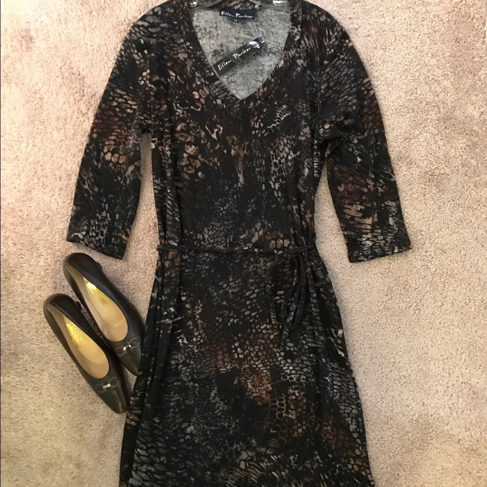 🖤SOFT Brn/Blk/Gray DRESS PRINT V NECK