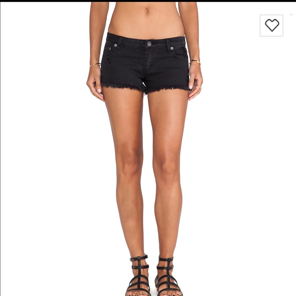 RVCA "caraway" shorts SOLD OUT in this material