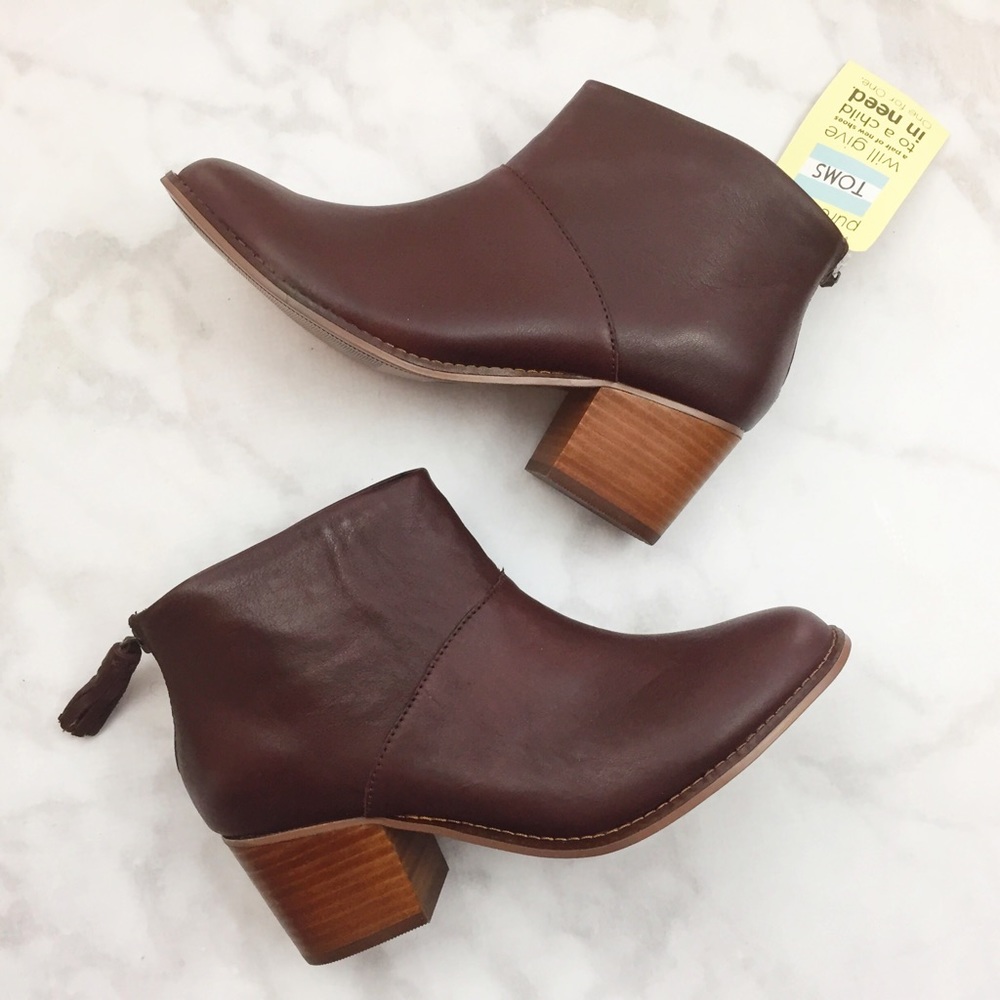 LAST 1! TOMS Oxblood Leather Ankle Boots - Picture 2 of 6