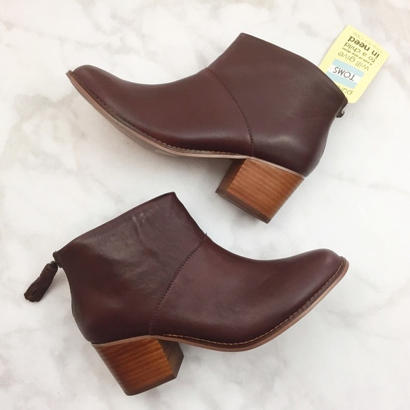 LAST 1! TOMS Oxblood Leather Ankle Boots - Picture 2 of 6