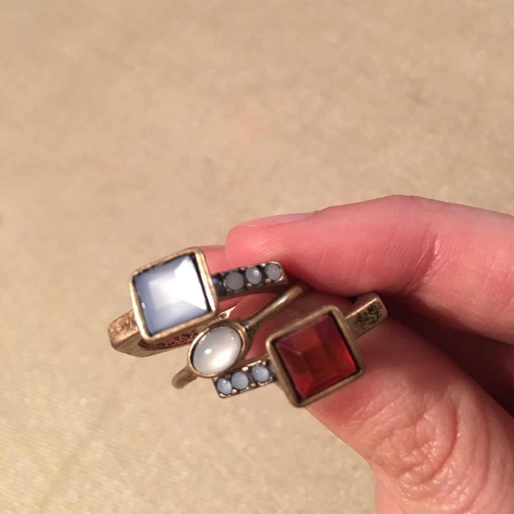 Rings with jewels.