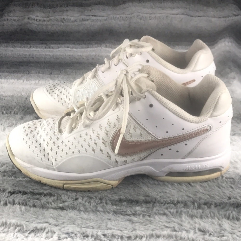 Nike air max tennis shoes