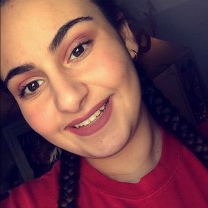 Meet your Posher, Rosealine
