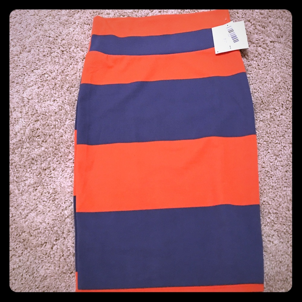 NWT. Coral and purple Cassie skirt.