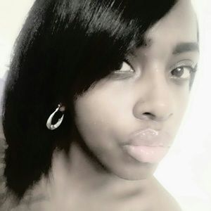 Meet your Posher, Daresha
