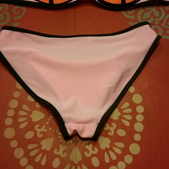 Pink yellow and orange bikini - Picture 2 of 4