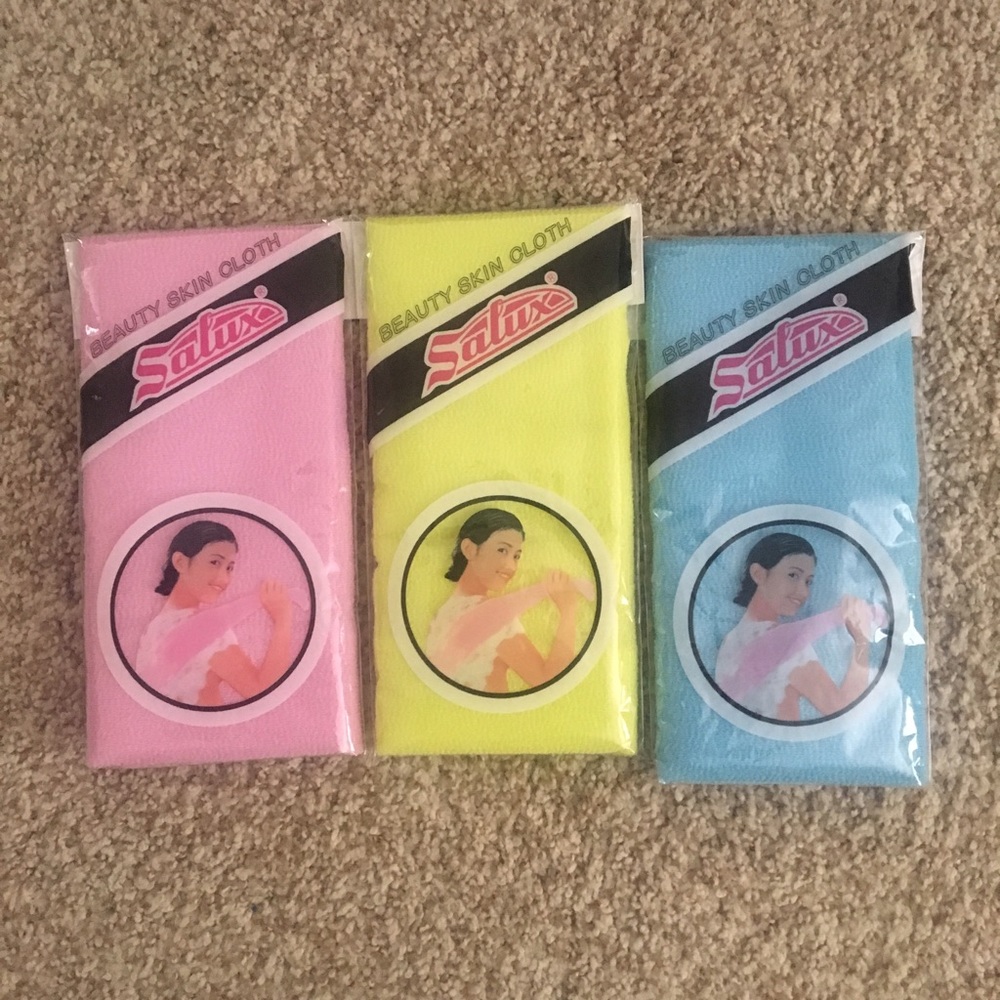 Salux towel exfoliating bundle - pink yellow blue