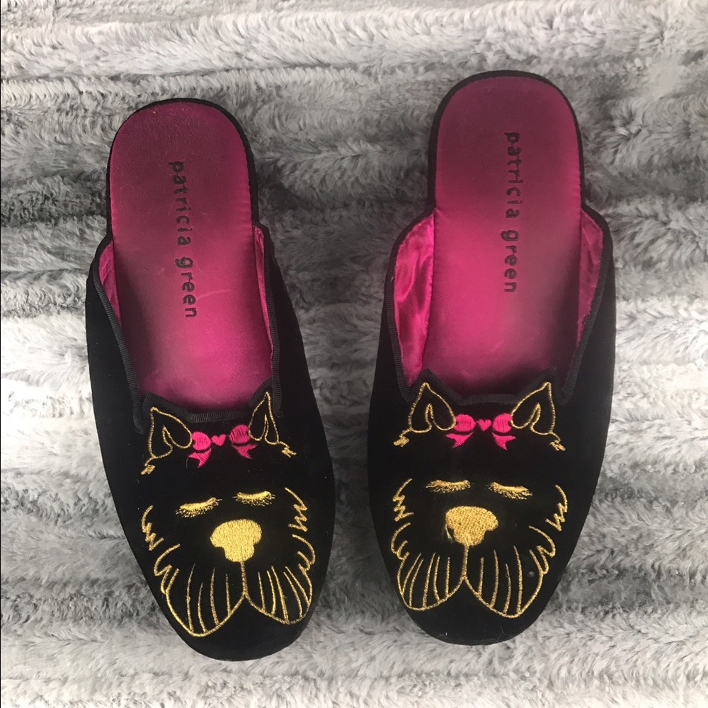 Patricia green velvet kitty slippers