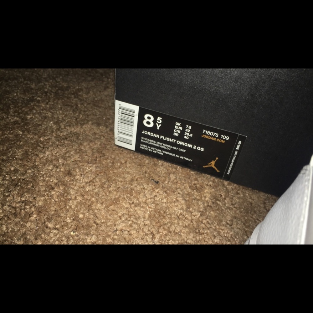 Jordan shoes - Picture 3 of 4